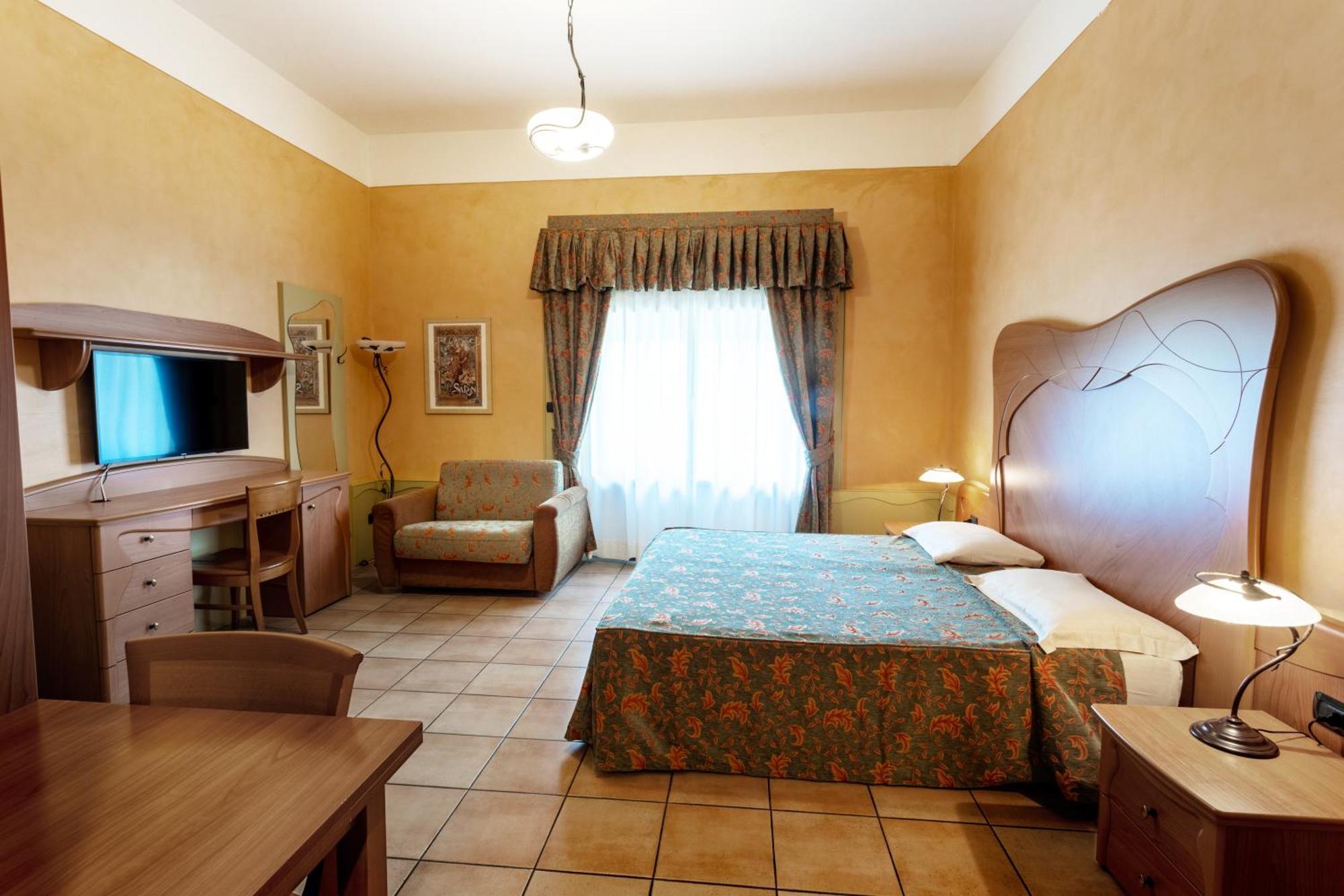 Residence Liberty Parma Ngoại thất bức ảnh